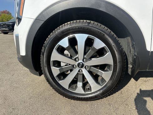 Used 2021 Kia Telluride EX w/ EX Premium Package image 2