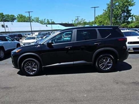 Used 2023 Nissan Rogue S AWD/4WD image 5