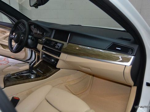 Used 2014 BMW 528i Sedan RWD image 16
