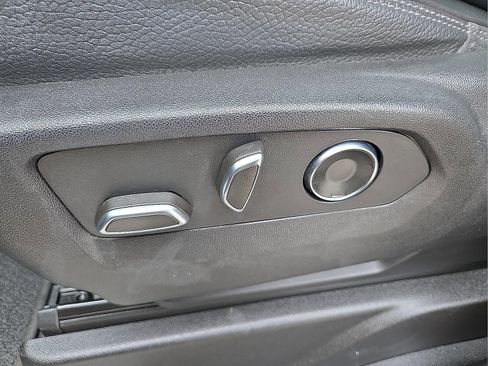 Used 2021 GMC Yukon Denali image 15