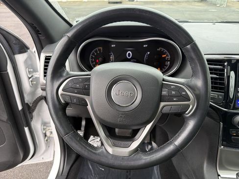 Used 2019 Jeep Grand Cherokee Altitude image 21