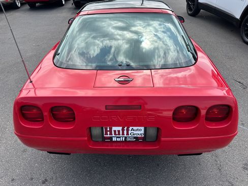 Used 1992 Chevrolet Corvette Coupe RWD image 22