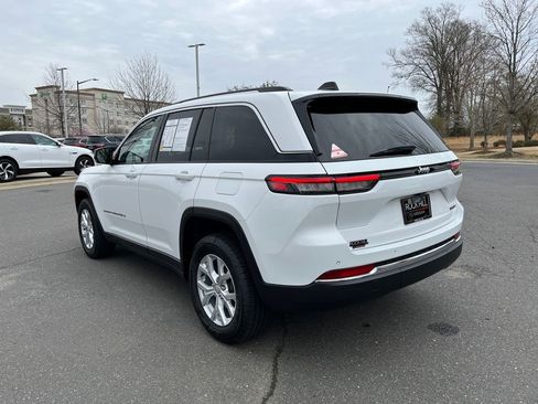 Used 2023 Jeep Grand Cherokee Limited image 6