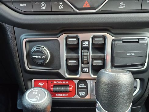 New 2026 Jeep Gladiator Rubicon image 15