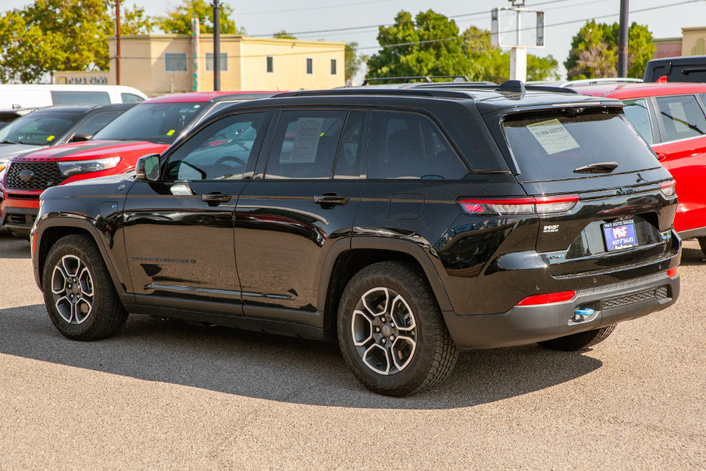 Used 2023 Jeep Grand Cherokee Trailhawk w/ Advanced Protech Group II AWD/4WD image 7