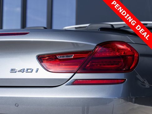 Used 2018 BMW 640i Convertible image 13