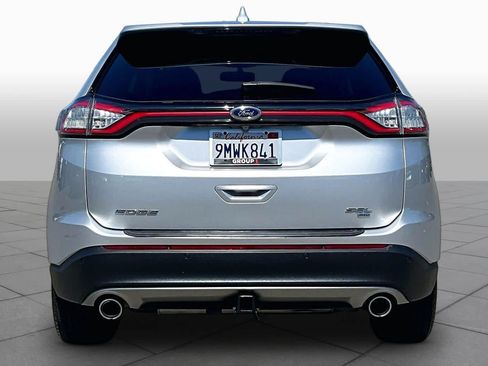 Used 2017 Ford Edge SEL w/ Equipment Group 201A AWD/4WD image 4
