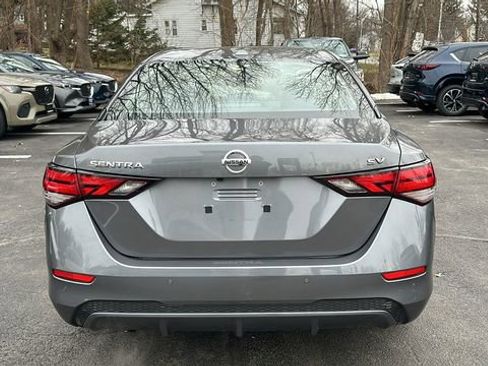 Used 2022 Nissan Sentra SV image 7