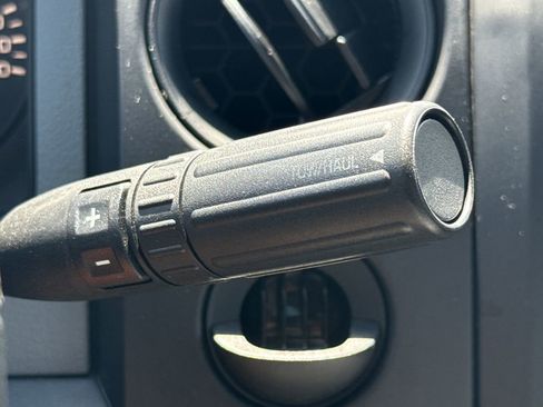 Used 2013 Ford F150 XL w/ Mid Equipment Group RWD image 18