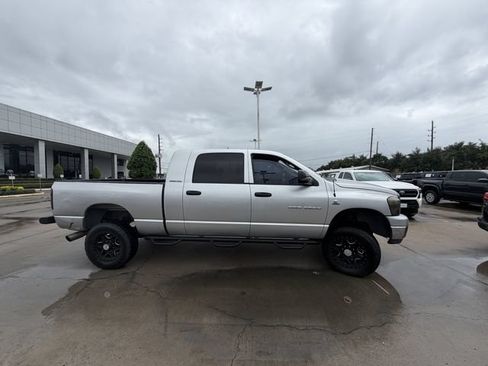 Used 2006 Dodge Ram 3500 Truck SLT w/ Light Group AWD/4WD image 2