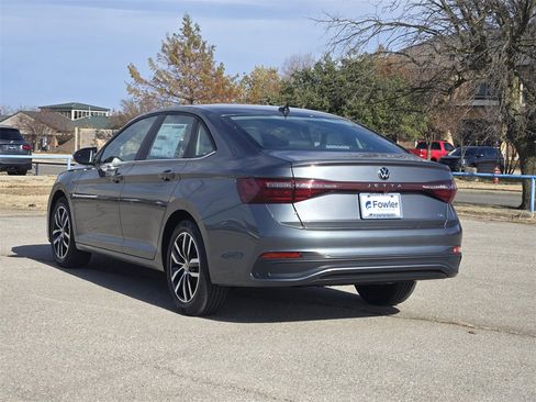 New 2026 Volkswagen Jetta SE image 3