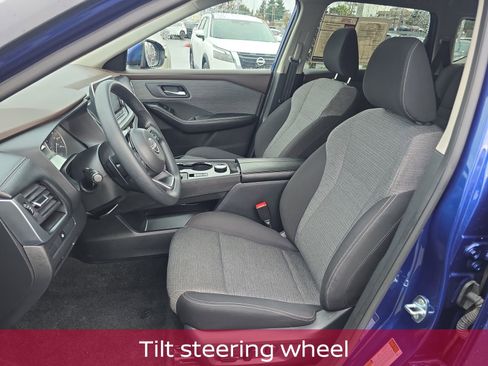 Used 2023 Nissan Rogue SV image 13