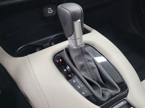 Certified 2024 Honda HR-V LX image 31