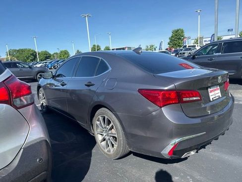Used 2018 Acura TLX V6 FWD image 4