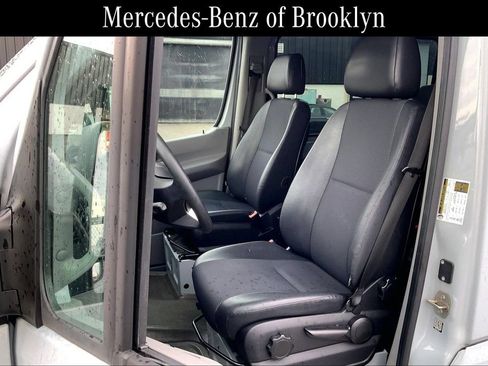 Used 2016 Mercedes-Benz Sprinter 2500 image 8