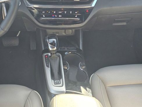 Used 2025 Buick Envista Avenir image 25