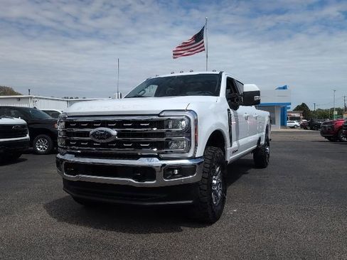Used 2023 Ford F250 Lariat w/ Lariat Ultimate Package AWD/4WD image 1