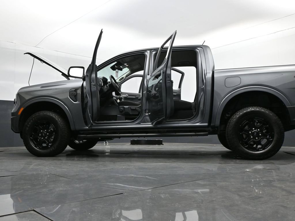 New 2026 Ford Ranger XLT w/ Black Appearance Package AWD/4WD image 33