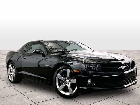 Used 2010 Chevrolet Camaro SS w/ RS Package RWD image 2