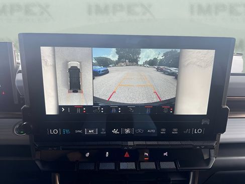 Used 2025 GMC Hummer EV 2X w/ LPO, Sport Package AWD/4WD image 22