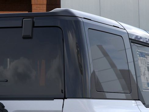 New 2025 Ford Bronco Outer Banks w/ Sasquatch Package image 25