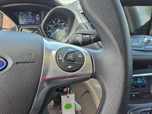 Used 2016 Ford Escape SE w/ SE Chrome Package FWD image 23