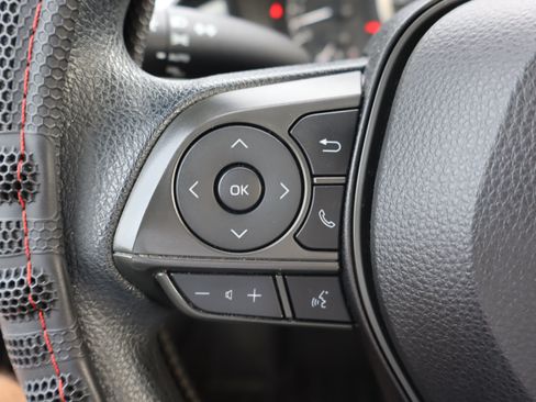 Used 2022 Toyota Corolla LE FWD image 19