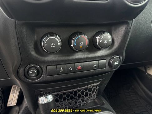 Used 2017 Jeep Wrangler Unlimited Sport AWD/4WD image 19