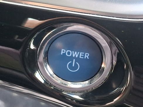 Used 2018 Toyota Prius Prime Premium FWD image 27