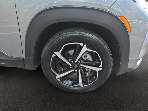 Used 2023 Chevrolet TrailBlazer RS FWD image 41