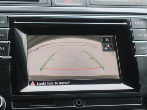 Used 2016 Volkswagen Tiguan S FWD image 26