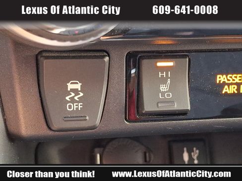 Used 2019 Toyota RAV4 XLE w/ Convenience Package AWD/4WD image 26