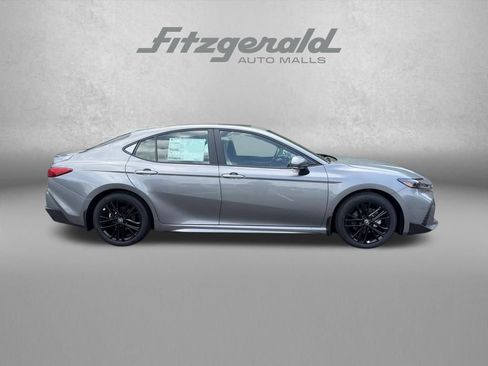 Used 2026 Toyota Camry SE w/ Multimedia Upgrade Package FWD image 8