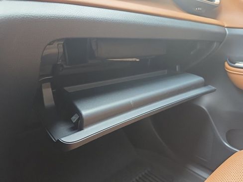 Used 2025 Toyota Crown Signia XLE image 32