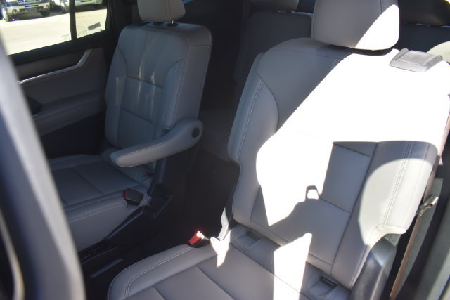 Used 2026 GMC Acadia Elevation w/ Elevation Premium Package AWD/4WD image 19