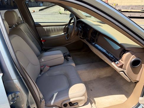 Used 2004 Buick Park Avenue w/ Prestige Feature Package FWD image 43