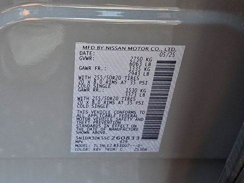 Used 2025 Nissan Pathfinder Platinum AWD/4WD image 27