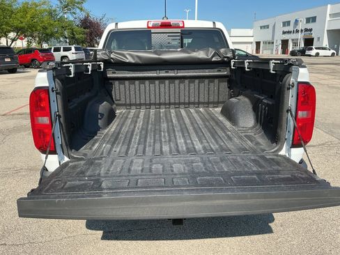 Used 2022 Chevrolet Colorado Z71 AWD/4WD image 23