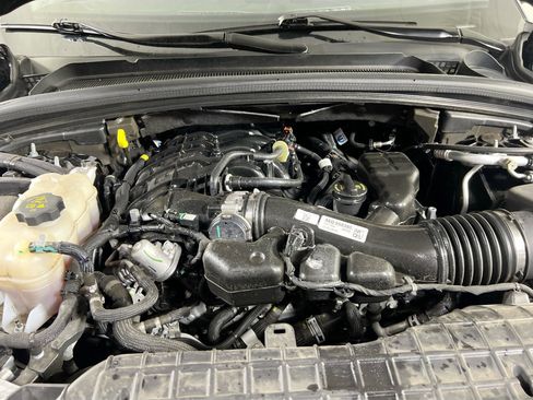 Used 2023 Jeep Grand Cherokee Limited w/ Black Appearance Package AWD/4WD image 29