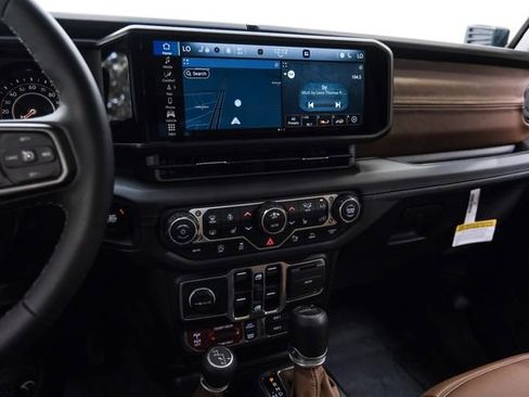 Used 2025 Jeep Gladiator Rubicon w/ Safety Group image 69