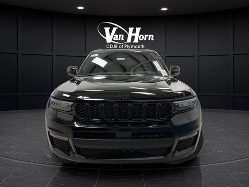 New 2025 Jeep Grand Cherokee L Limited image 12