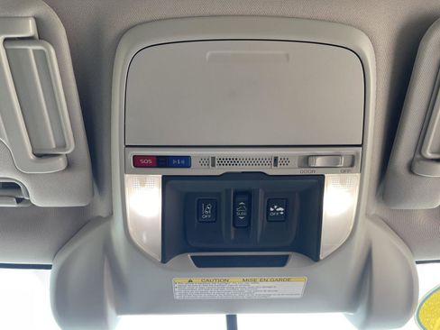 Used 2020 Subaru Forester Limited w/ Popular Package #3 image 12