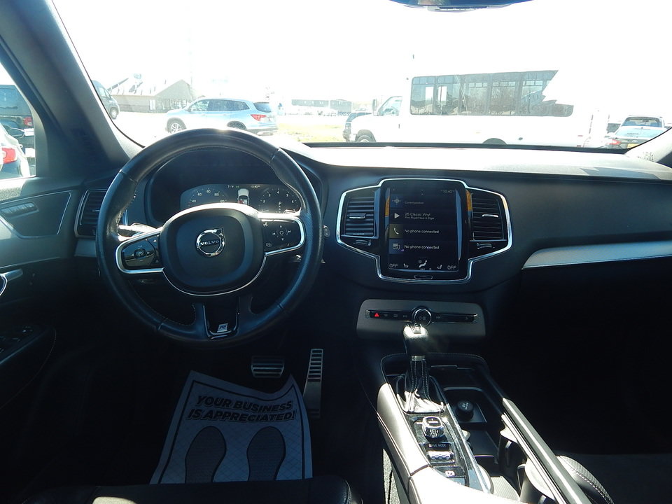 Used 2016 Volvo XC90 T6 R-Design w/ Vision Package AWD/4WD image 16