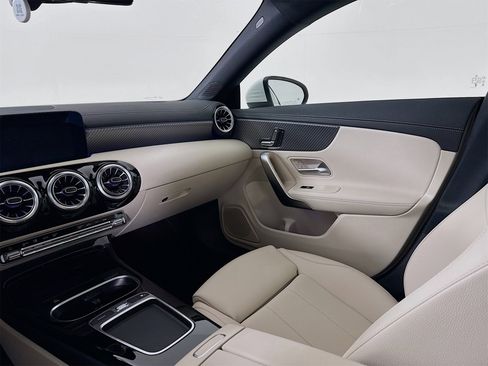 Certified 2025 Mercedes-Benz CLA 250 CLA 250 image 23