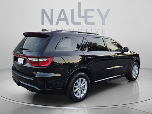 Used 2023 Dodge Durango GT RWD image 5