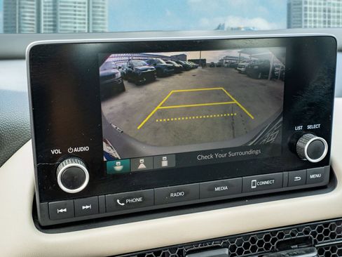 Used 2023 Honda HR-V LX image 32