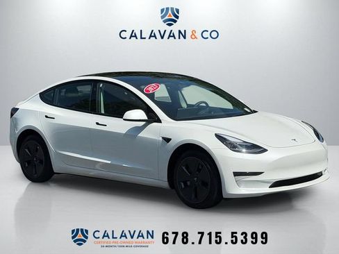 Used 2023 Tesla Model 3 Standard Range RWD image 1