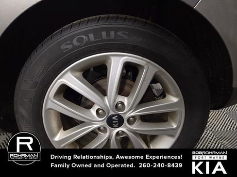 Used 2018 Kia Soul + image 11