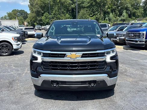 Used 2022 Chevrolet Silverado 1500 LT w/ Z71 Off-Road Package AWD/4WD image 2