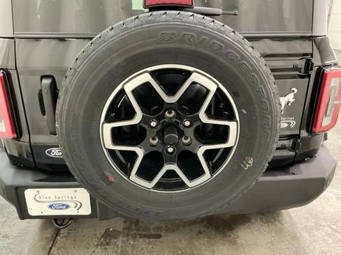 New 2026 Ford Bronco Outer Banks image 5